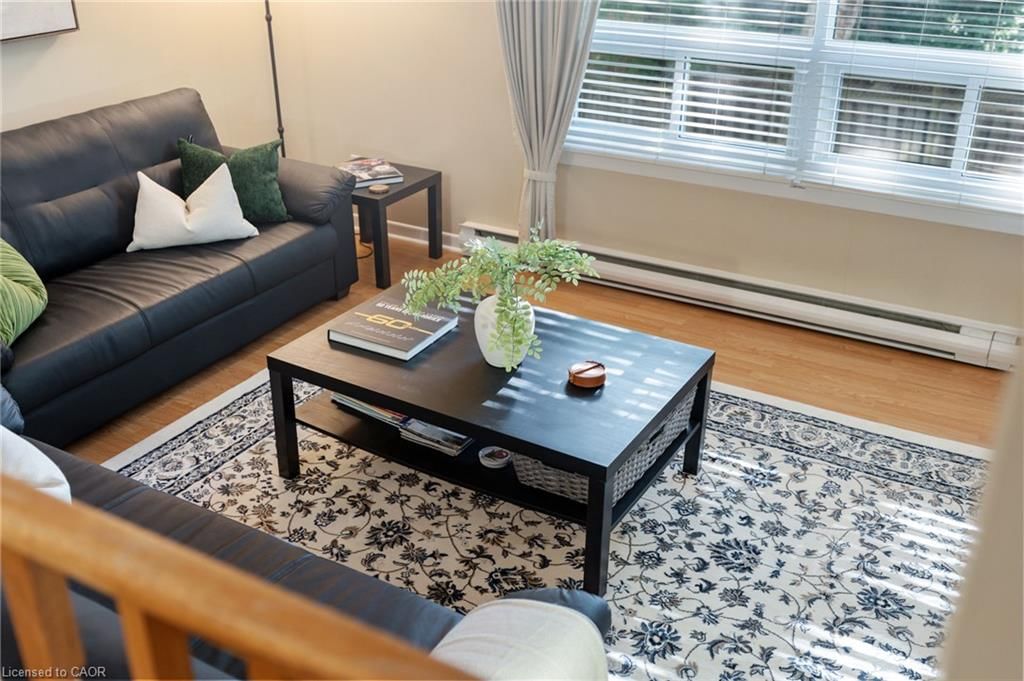 Row/Townhouse for sale at 4 Patrice Court, Dundas, ON, L9H 5P5 - Governor - MLS: 40856488