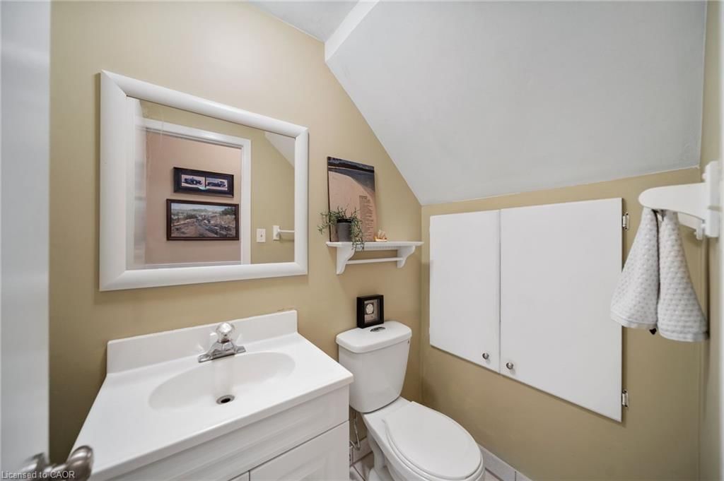 Row/Townhouse for sale at 4 Patrice Court, Dundas, ON, L9H 5P5 - Governor - MLS: 40856488