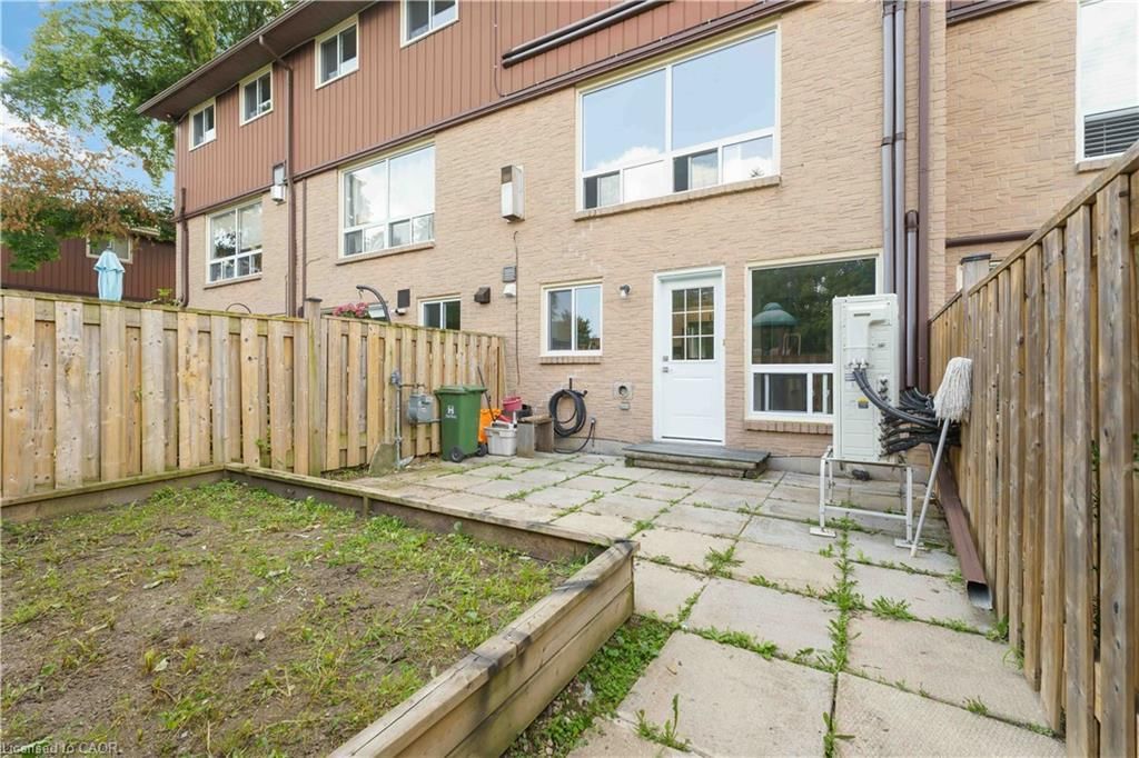Row/Townhouse for sale at 3-66 Summercrest Drive, Hamilton, ON, L8K 6G6 - Gershome - MLS: 40856495