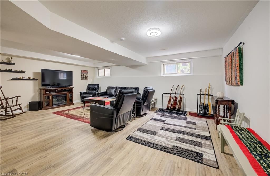 Row/Townhouse sold at 16 Steed Court, Brantford, ON, N3S 0B7 - Echo Place - MLS: 40856498
