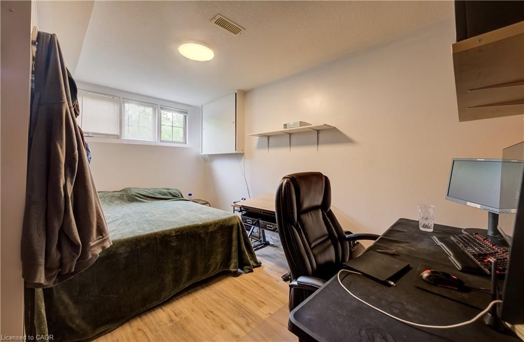 Row/Townhouse sold at 16 Steed Court, Brantford, ON, N3S 0B7 - Echo Place - MLS: 40856498