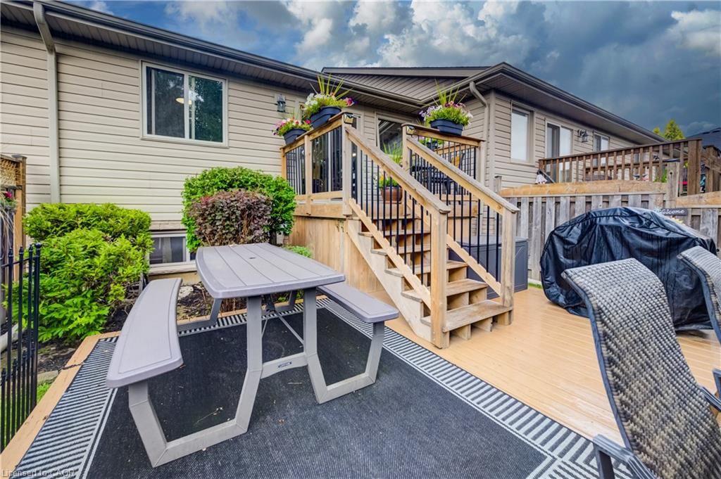Row/Townhouse sold at 16 Steed Court, Brantford, ON, N3S 0B7 - Echo Place - MLS: 40856498