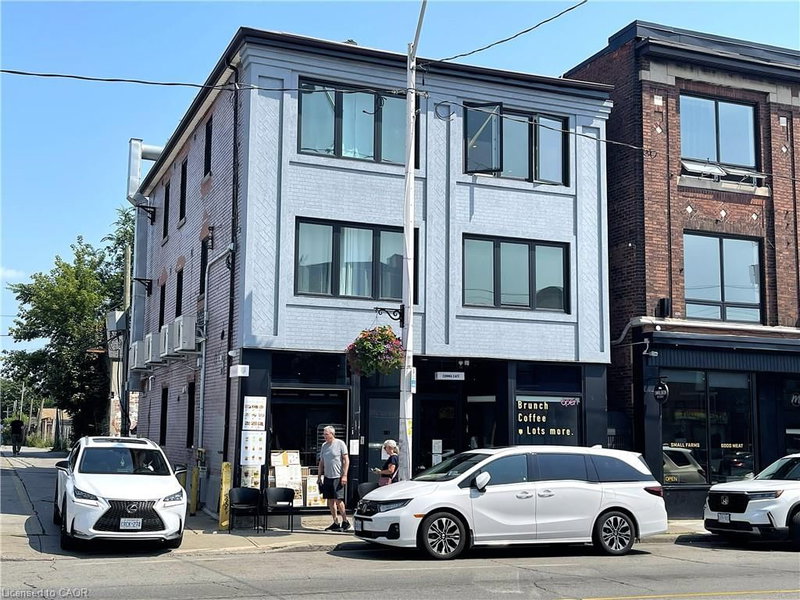 301 Barton Street E photo 3