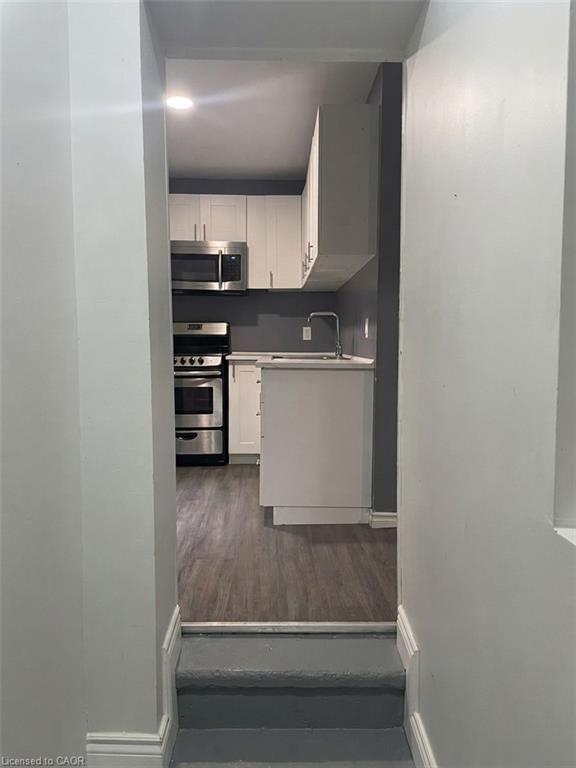 9 - 70 Victoria Avenue S