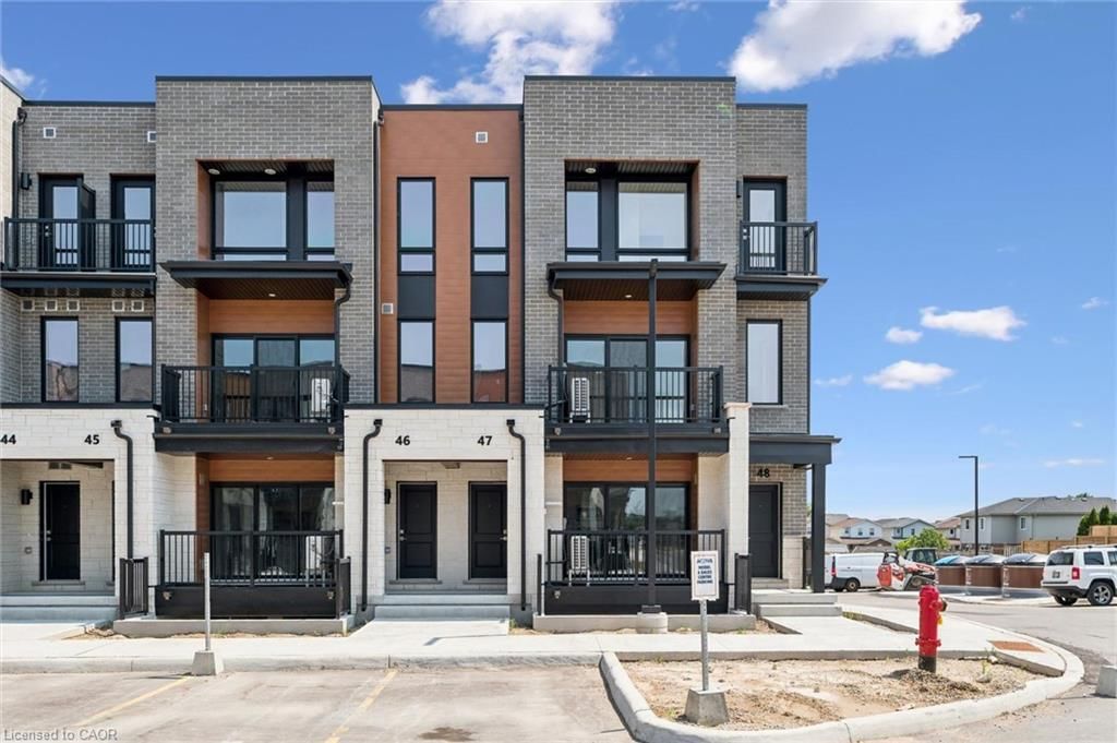 Row/Townhouse for sale at B047-525 Erinbrook Drive, Kitchener, ON, N2E 0L4 - Laurentian Hills/Country Hills W - MLS: 40856706