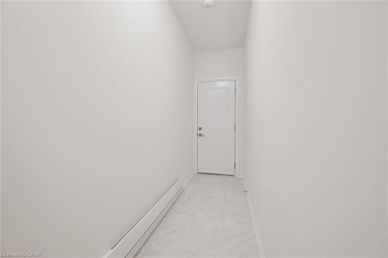 525 Erinbrook Drive photo 5
