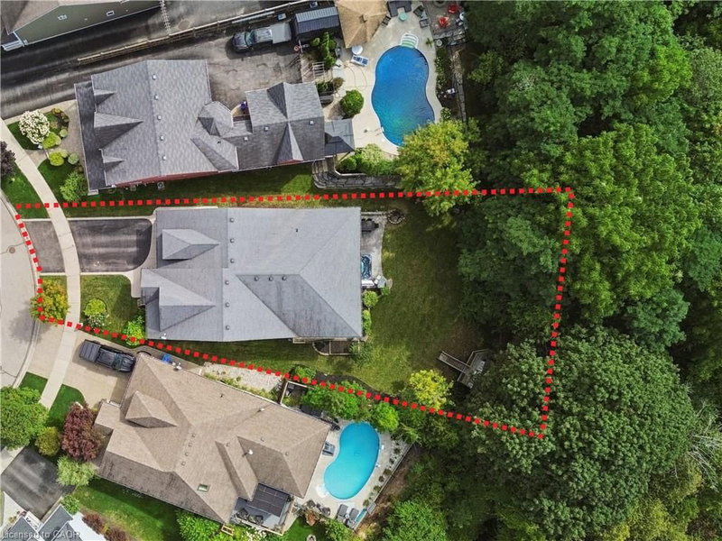 108 Hampson Crescent