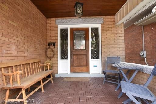 1 - 43 Spadina Avenue