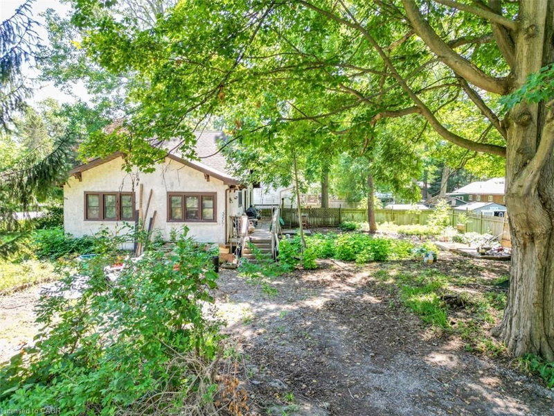 3353 Hyman Avenue photo 4