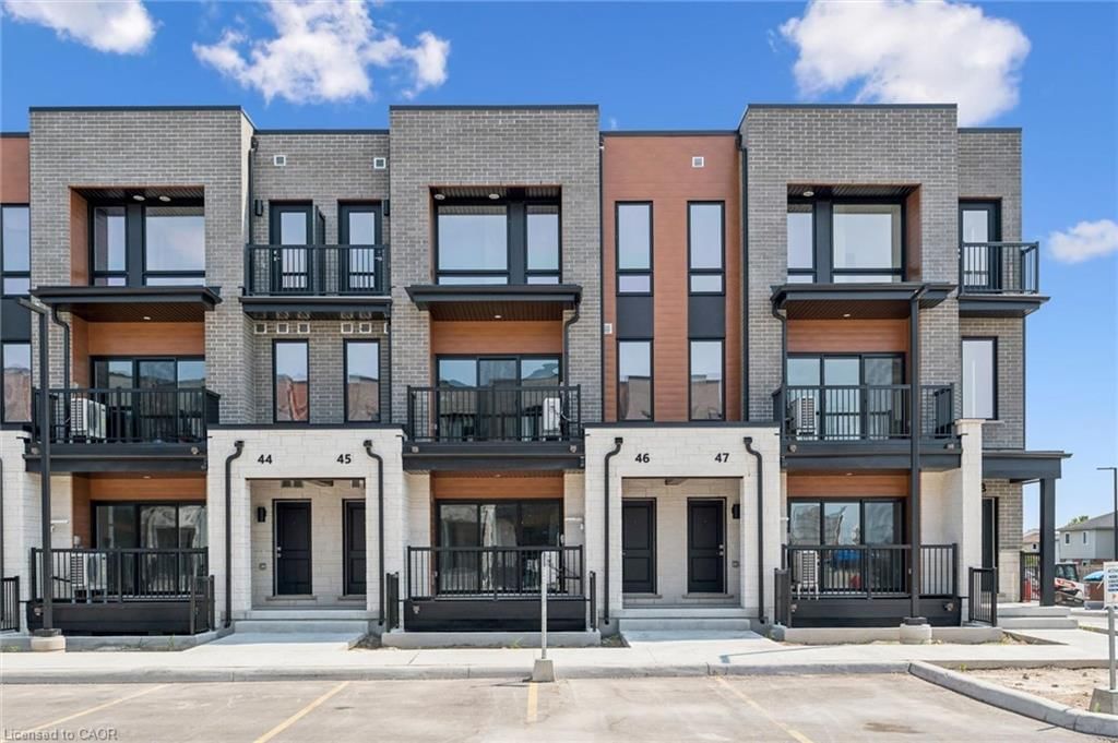 Row/Townhouse sold at B046-525 Erinbrook Drive, Kitchener, ON, N2E 0L4 - Laurentian Hills/Country Hills W - MLS: 40856777
