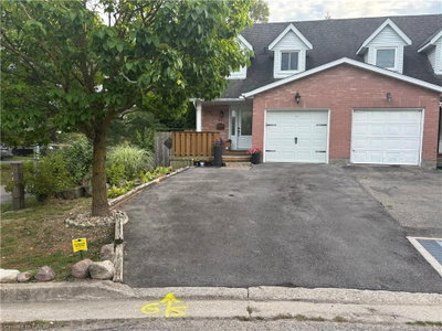 40 Caprice Court
