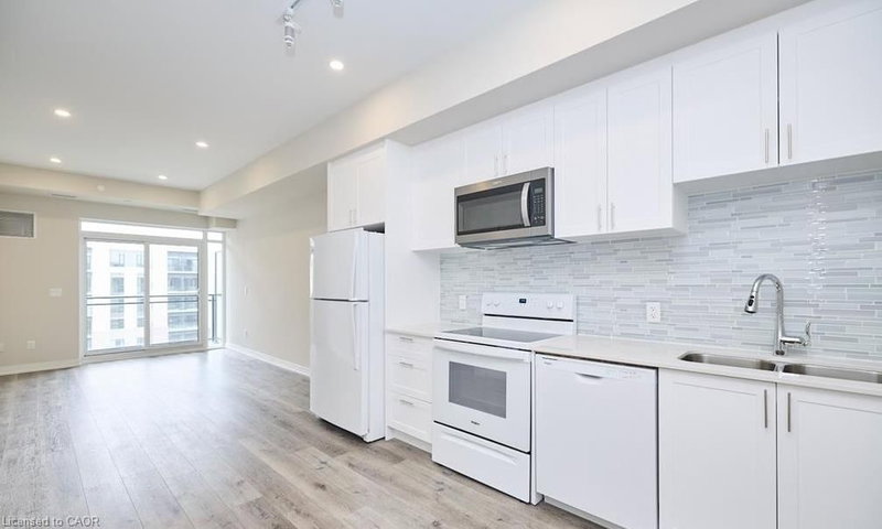 LP09 - 50 Herrick Avenue