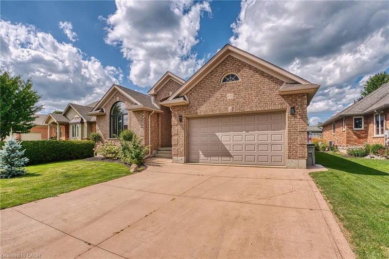 635 Riverview Drive
