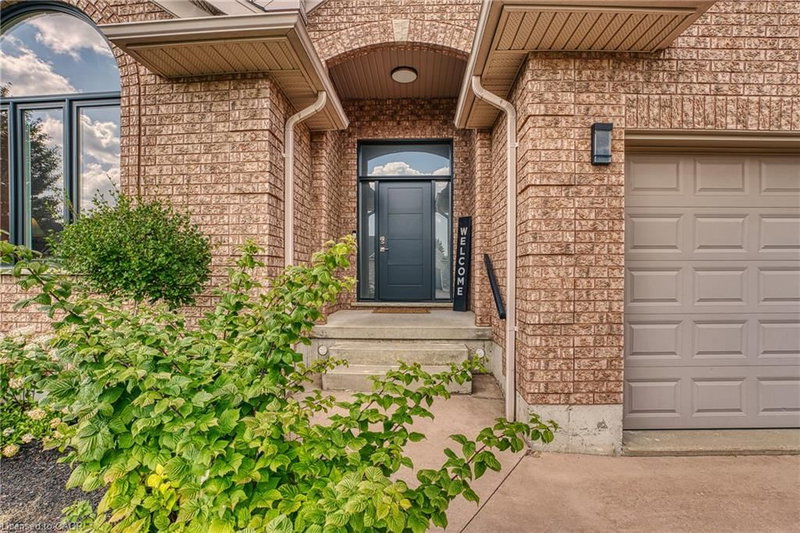 635 Riverview Drive photo 5