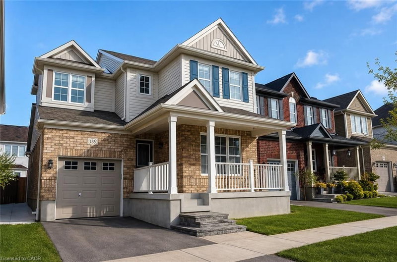 135 Chase Crescent