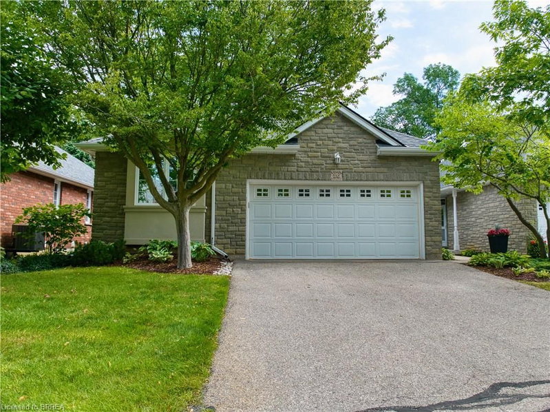 26 - 115 Glenwood Drive