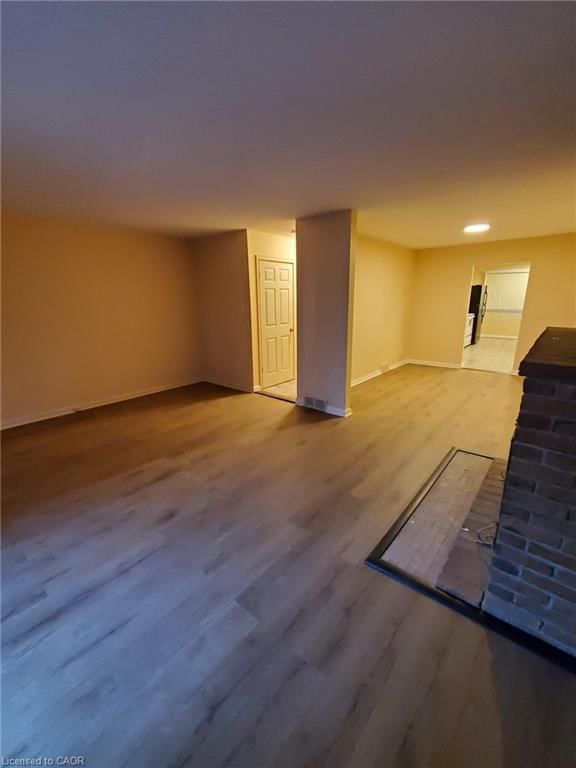 225 Shakespeare Drive photo 5