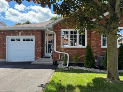 60 Whitlaw Way Unit 16