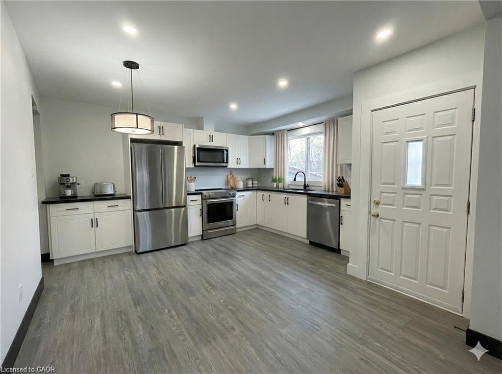 Main - 1048 Fennell Avenue E, Hamilton 2