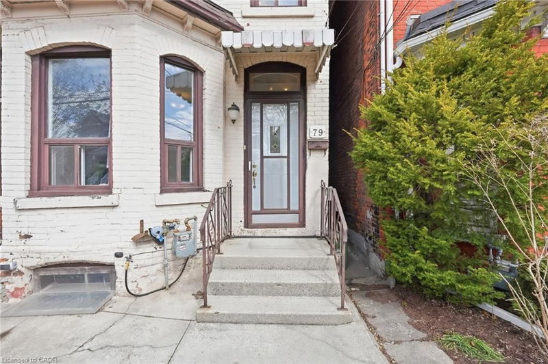 79 Murray Street E
