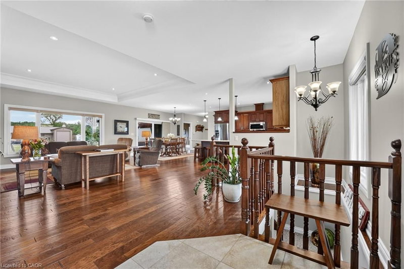 846 Regional Road 27 photo 5