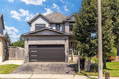 944 Parkvale Court