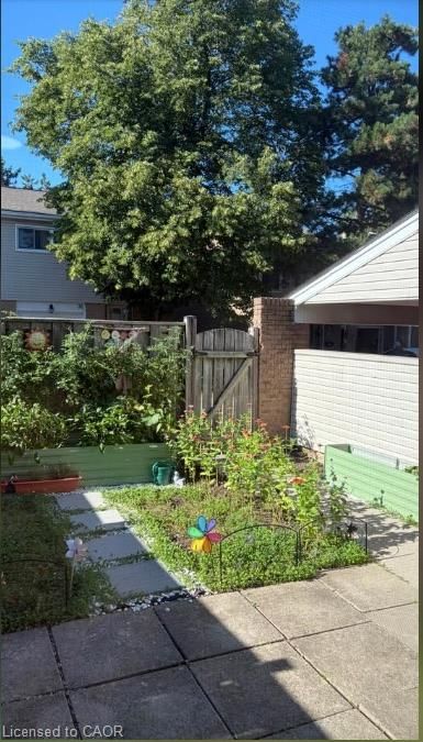 18 - 590 Millbank Drive