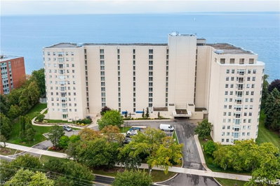 1102 - 5280 Lakeshore Road