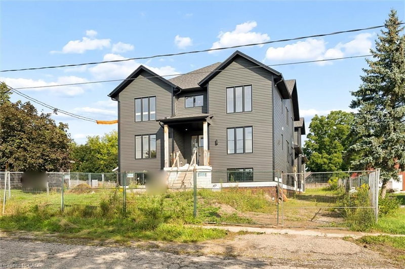 138 Charlotta Street