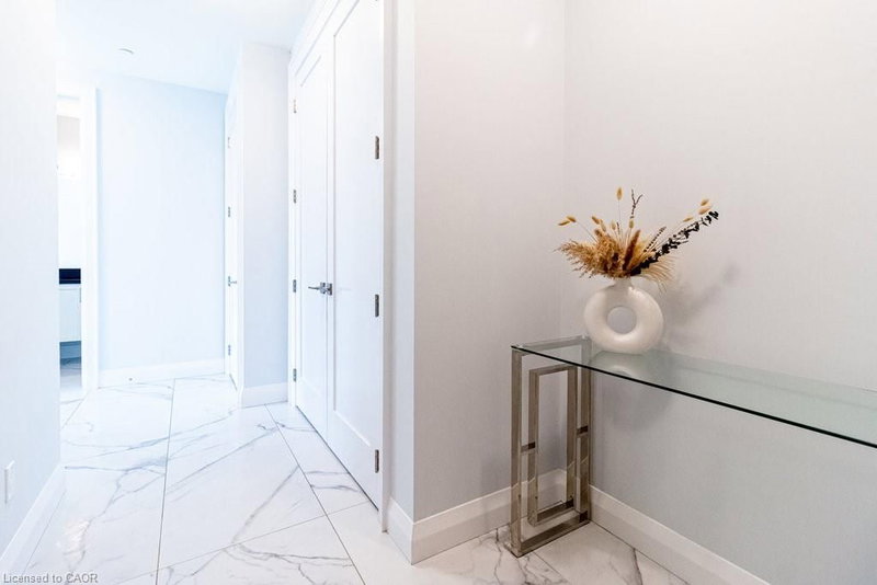 312 - 101 Locke Street S