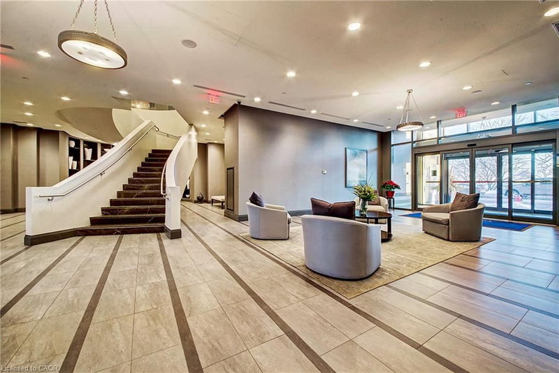 206 - 11 Bronte Road