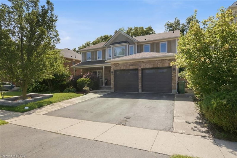 33 Hunter Way