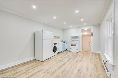 Upper #2 - 33 Albion Street