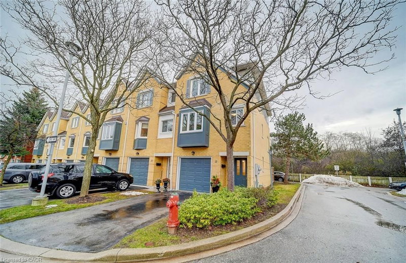 19 - 2300 Brays Lane