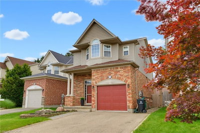 592 Little Dover Crescent