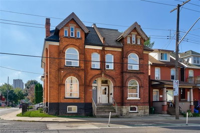2 - 340 Cannon Street E