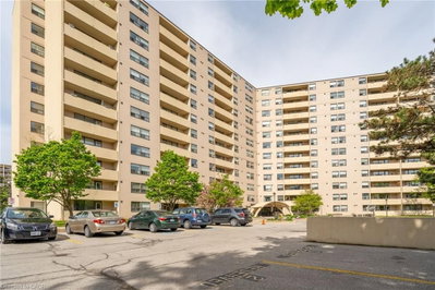 811 - 700 Dynes Road