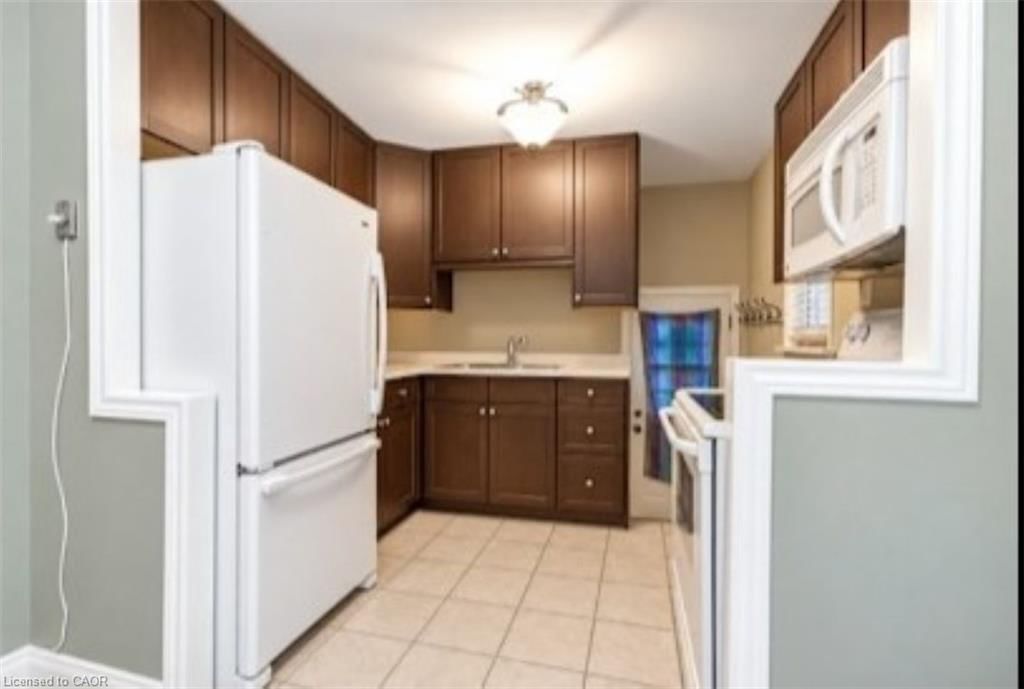 74 Scrimger Avenue, Cambridge, view 3