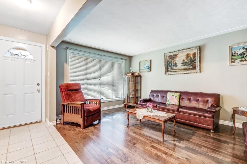 74 Scrimger Avenue, Cambridge, view 4