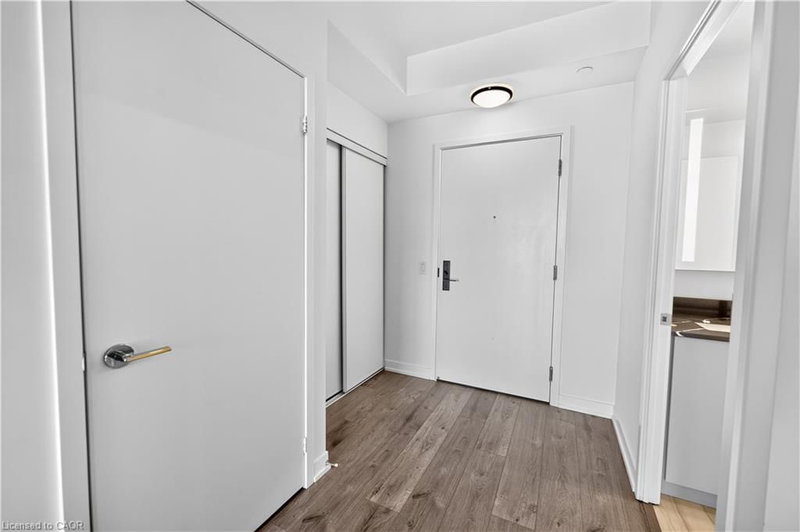 285 Dufferin Street photo 5
