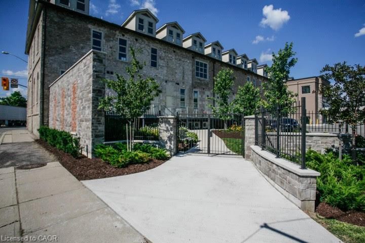 216 - 25 Concession Street