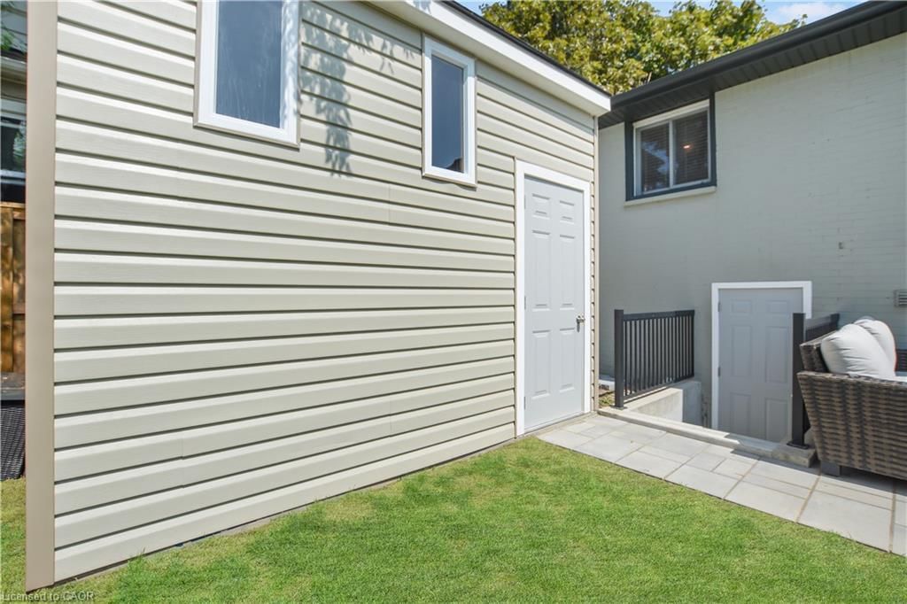 694 Upper Ottawa Street, Hamilton, view 13