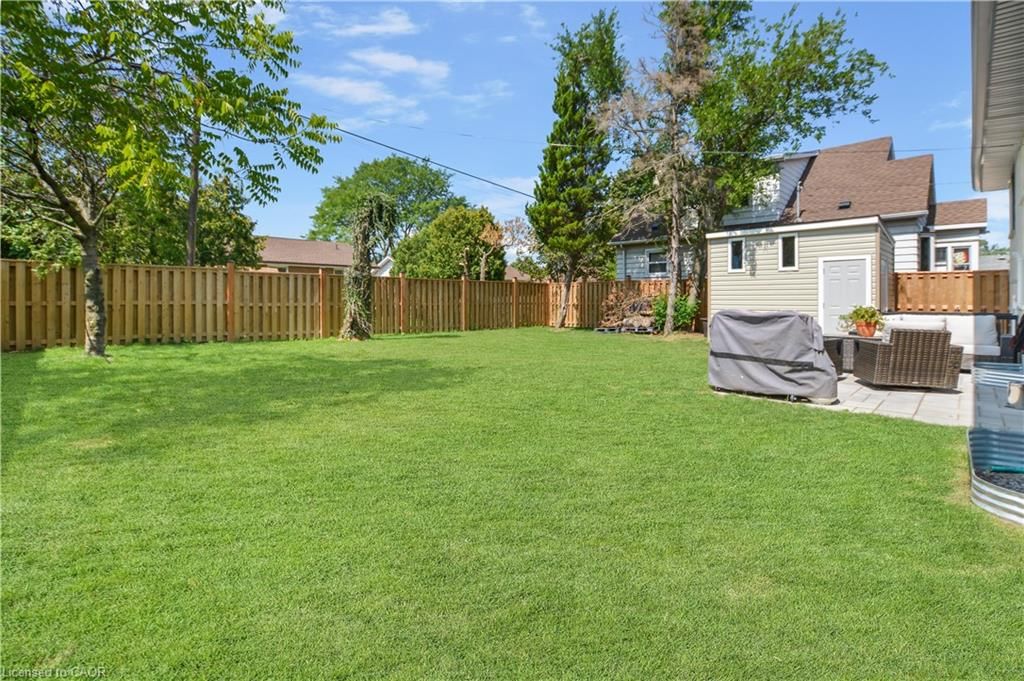 694 Upper Ottawa Street, Hamilton, view 17