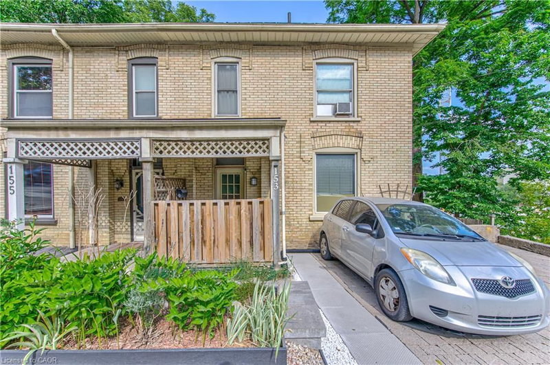 153 Fountain Street N