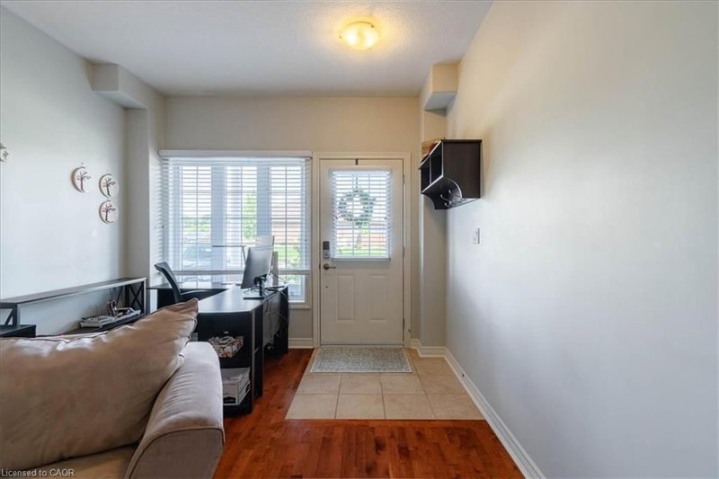20 Millcroft Drive photo 5