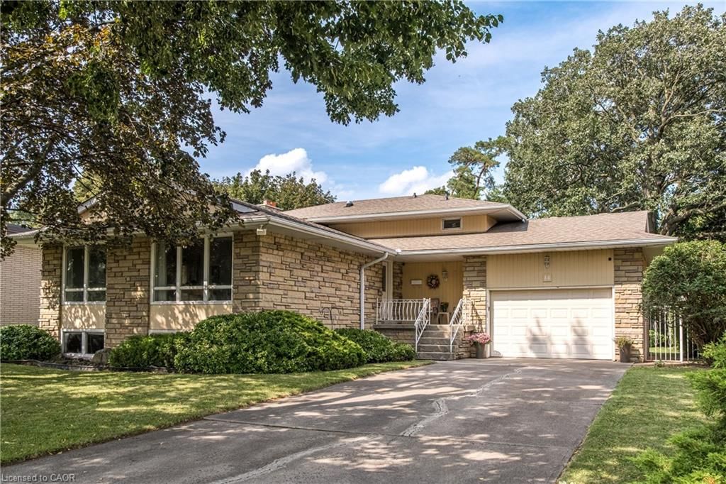Single Family Residence for sale at 14 Woodside Drive, Hamilton, ON, L8T 1C3 - Sherwood - MLS: 40857914