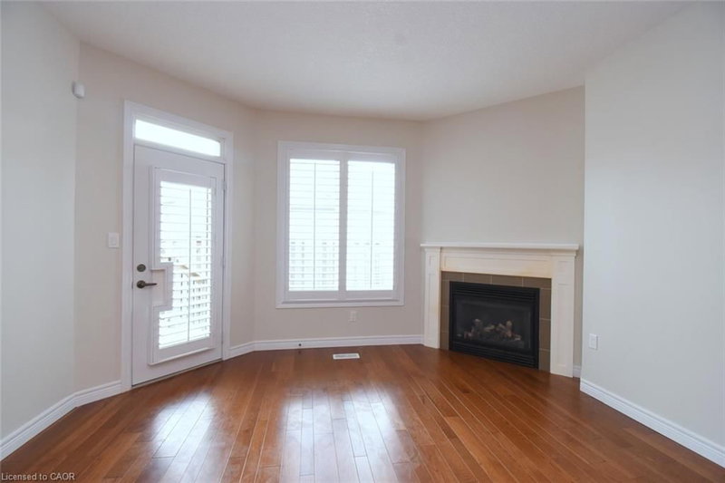 19 Stickland Lane photo 5