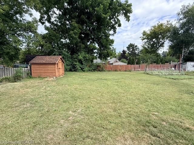 UPPER - 236 Bruce Street, Brantford 4