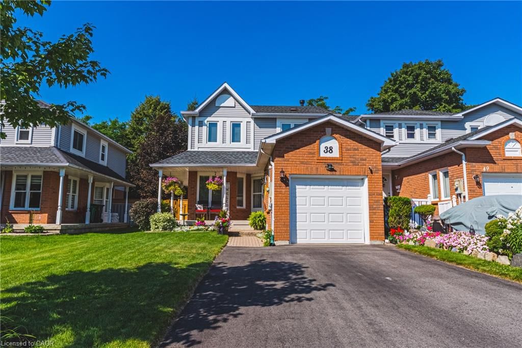 Row/Townhouse sold at 38 Fairgreen Close, Cambridge, ON, N1T 1T6 - Clemens Mills/Saginaw - MLS: 40858028