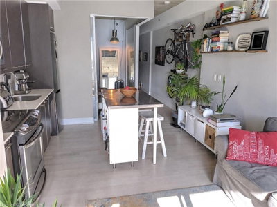 415 - 630 Queen Street E